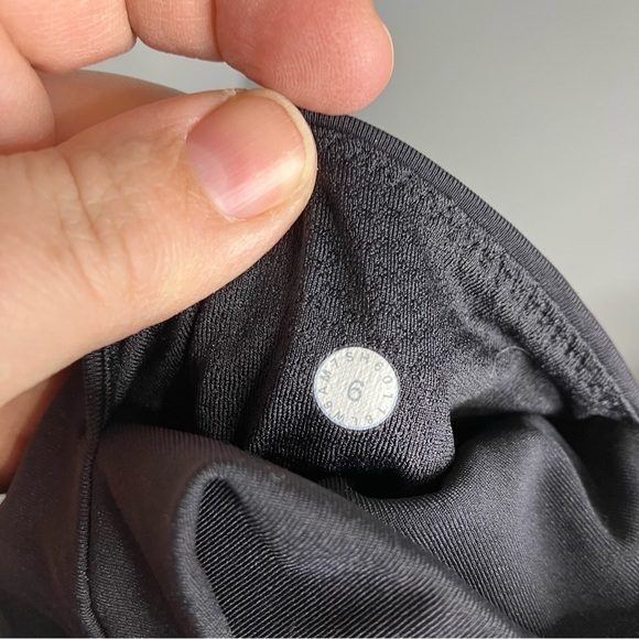 Lululemon Mix and mesh crop leggings Capri leggings size‎ 6 - Picture 11 of 11